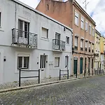 Apartamento With Patio By Lovelystay Lisboa