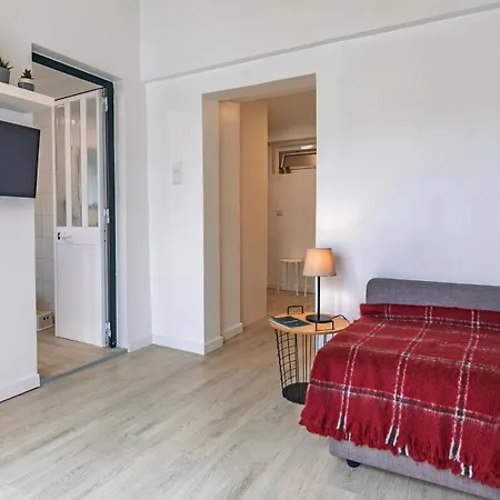 Apartamento With Patio By Lovelystay Lisboa