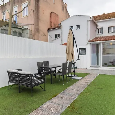 Apartman With Patio By Lovelystay