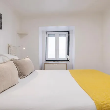 With Patio By Lovelystay Lisboa