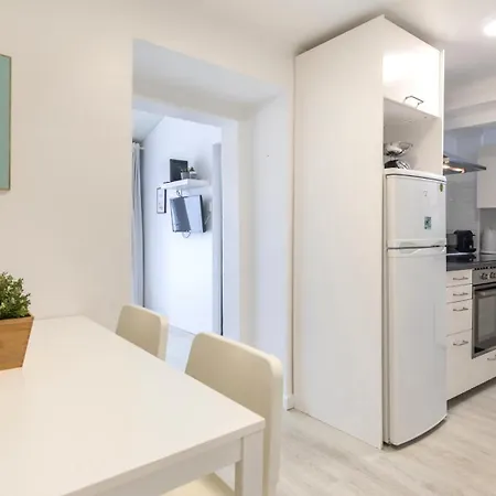 With Patio By Lovelystay Apartment *